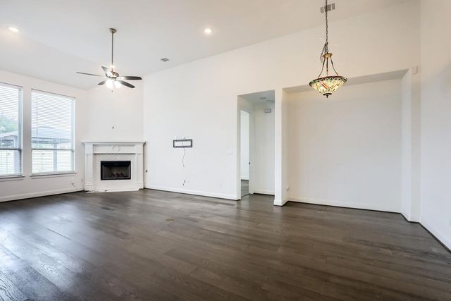 313 Pendent DR, Liberty Hill, TX 78642
