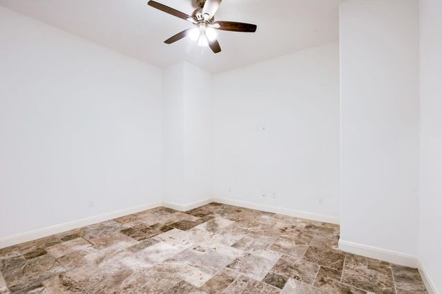313 Pendent DR, Liberty Hill, TX 78642