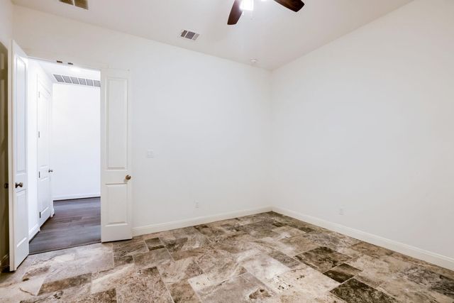 313 Pendent DR, Liberty Hill, TX 78642