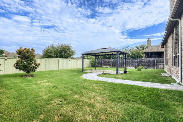 313 Pendent DR, Liberty Hill, TX 78642