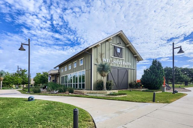 313 Pendent DR, Liberty Hill, TX 78642