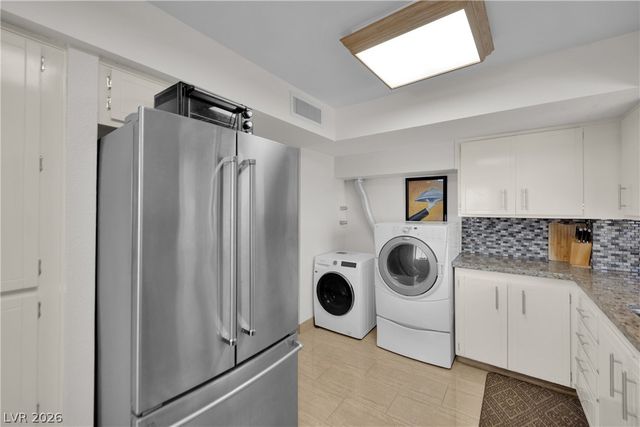 205 East Harmon Avenue 710, Las Vegas, NV 89169