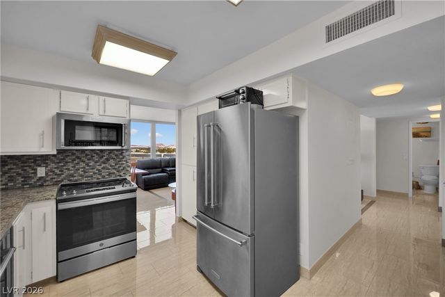205 East Harmon Avenue 710, Las Vegas, NV 89169