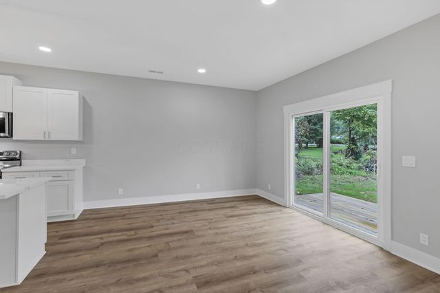 13098 Laurel Road NE, Thornville, OH 43076