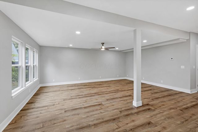 13098 Laurel Road NE, Thornville, OH 43076