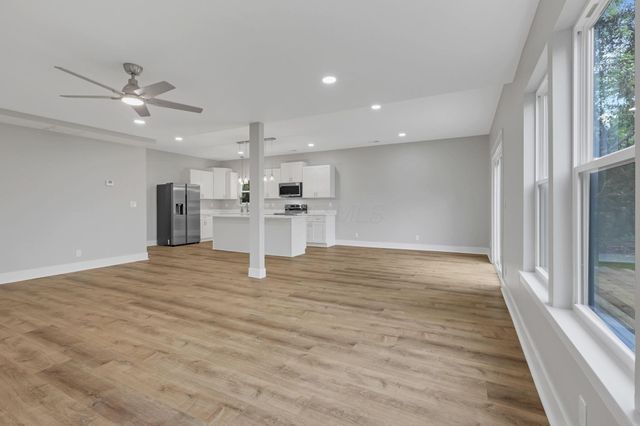 13098 Laurel Road NE, Thornville, OH 43076