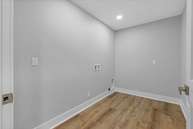 13098 Laurel Road NE, Thornville, OH 43076