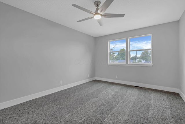 13098 Laurel Road NE, Thornville, OH 43076