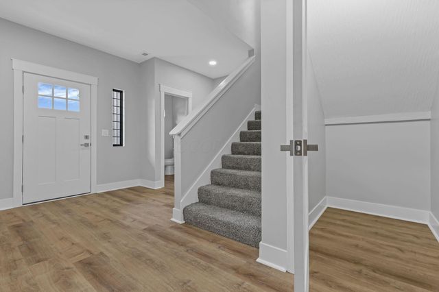 13098 Laurel Road NE, Thornville, OH 43076