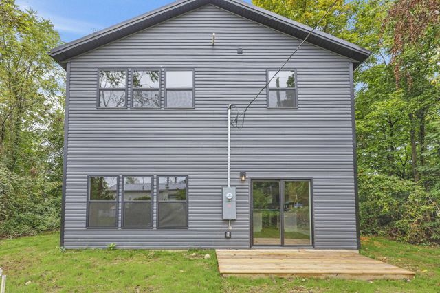 13098 Laurel Road NE, Thornville, OH 43076