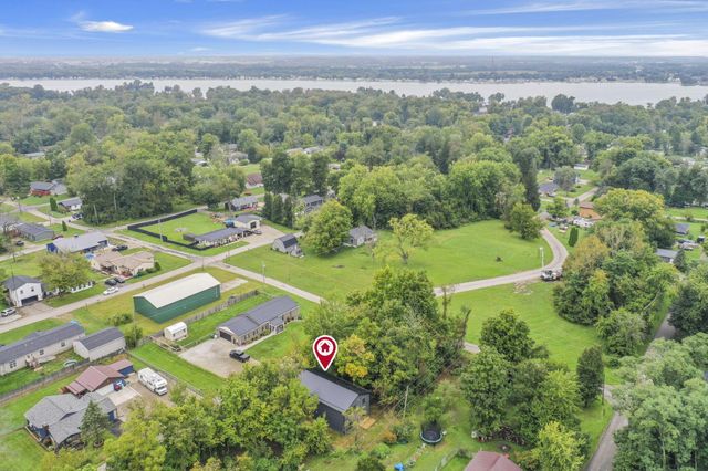 13098 Laurel Road NE, Thornville, OH 43076