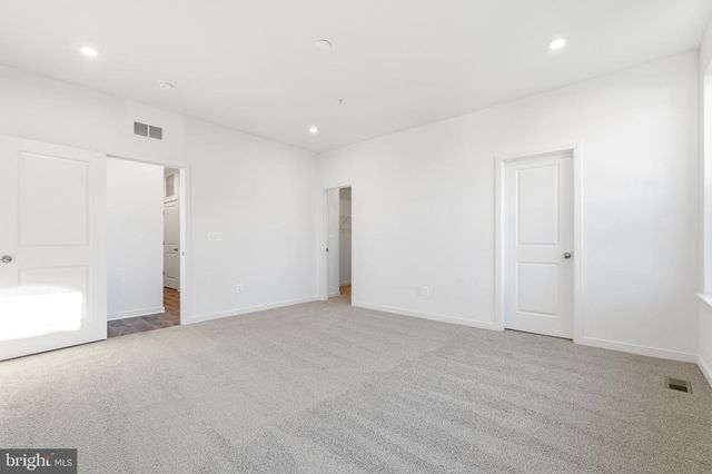 19705 MISTY MOSS SQ, Ashburn, VA 20147