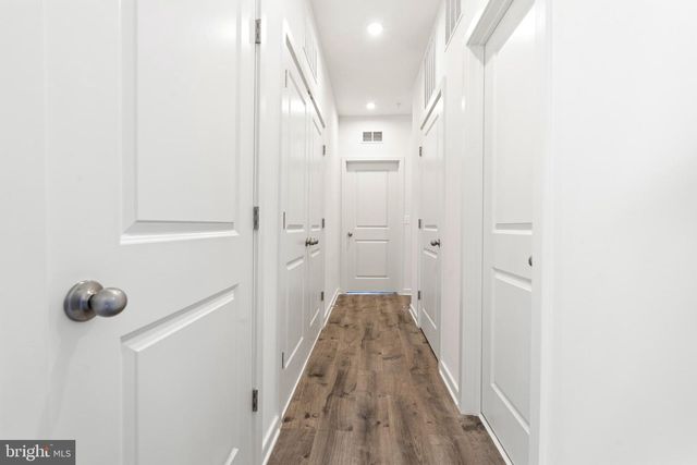 19705 MISTY MOSS SQ, Ashburn, VA 20147