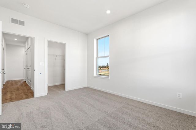 19705 MISTY MOSS SQ, Ashburn, VA 20147