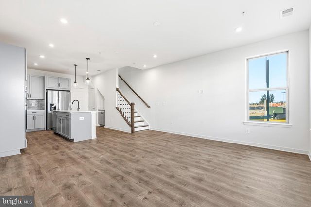 19705 MISTY MOSS SQ, Ashburn, VA 20147