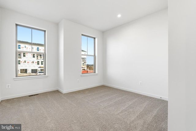 19705 MISTY MOSS SQ, Ashburn, VA 20147