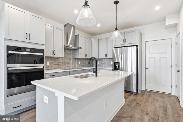 19705 MISTY MOSS SQ, Ashburn, VA 20147