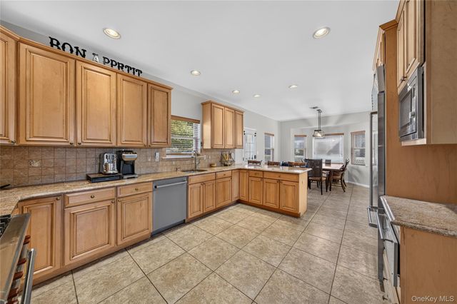 1001 Orion Court, Merrick, NY 11566