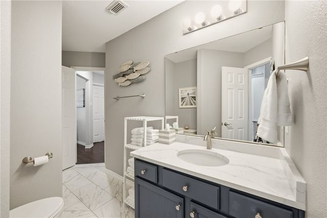 5910 Bishops Mill Dr, Corpus Christi, TX 78414