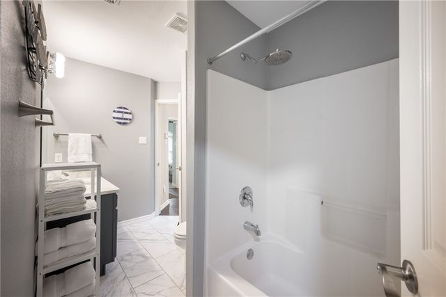 5910 Bishops Mill Dr, Corpus Christi, TX 78414