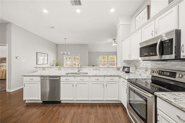 5910 Bishops Mill Dr, Corpus Christi, TX 78414