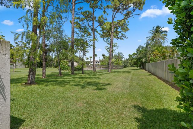 352 Wood Dale Drive, Wellington, FL 33414