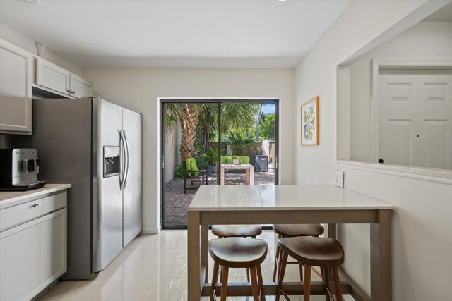 352 Wood Dale Drive, Wellington, FL 33414
