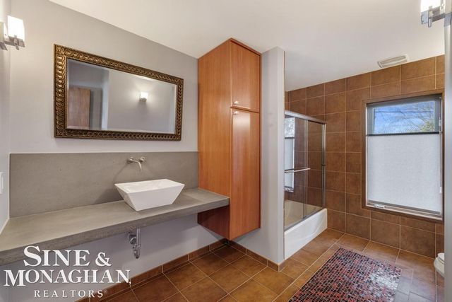 827 Forestdale Road, Royal Oak, MI 48067