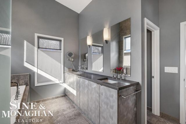 827 Forestdale Road, Royal Oak, MI 48067