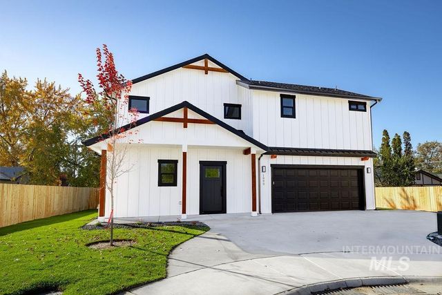 1890 N Danish Ln, Boise, ID 83704 property photo