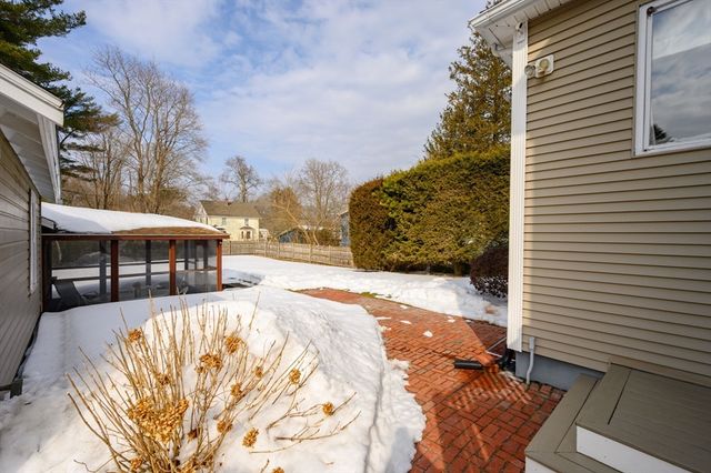 616 N Elm St, West Bridgewater, MA 02379