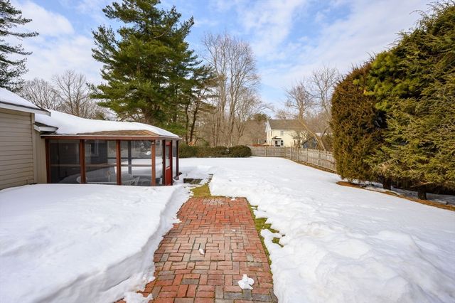 616 N Elm St, West Bridgewater, MA 02379