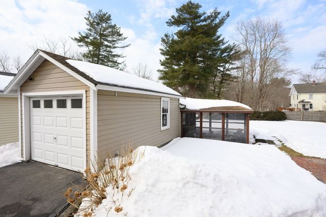 616 N Elm St, West Bridgewater, MA 02379