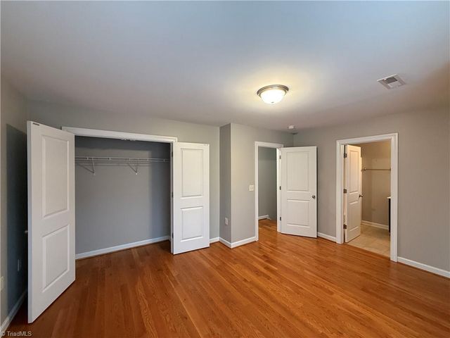 374 Summergate Drive, Winston-salem, NC 27103