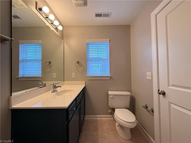 374 Summergate Drive, Winston-salem, NC 27103