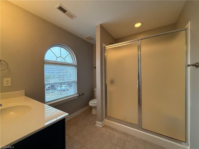 374 Summergate Drive, Winston-salem, NC 27103