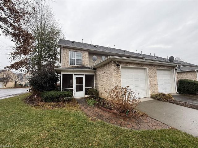 374 Summergate Drive, Winston-salem, NC 27103