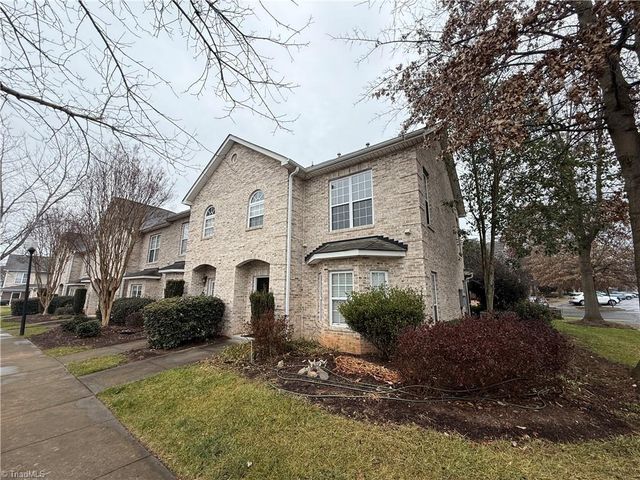 374 Summergate Drive, Winston-salem, NC 27103