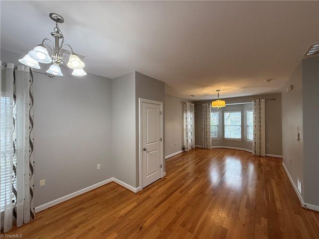 374 Summergate Drive, Winston-salem, NC 27103