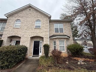 374 Summergate Drive, Winston-salem, NC 27103
