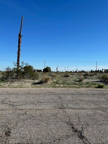 2864 Treadwell Boulevard, Thermal, CA 92274