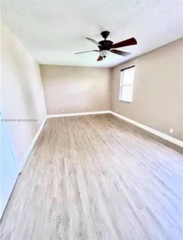 8291 SW 44th Place 8291, Davie, FL 33328