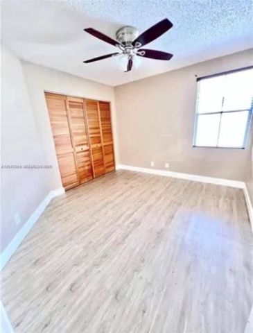 8291 SW 44th Place 8291, Davie, FL 33328