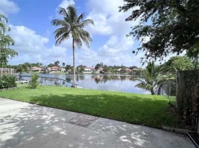 8291 SW 44th Place 8291, Davie, FL 33328
