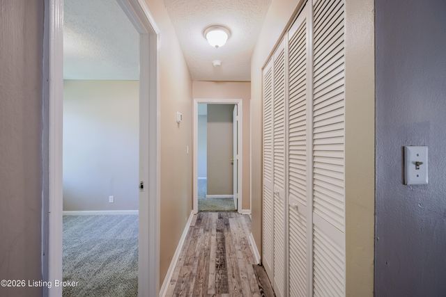 11414 Deham Dr, Louisville, KY 40241