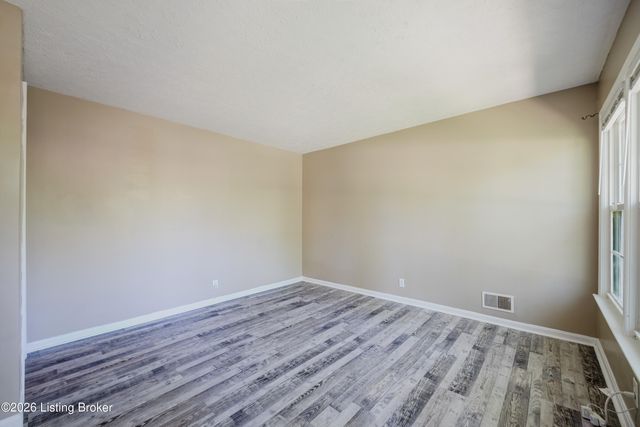 11414 Deham Dr, Louisville, KY 40241