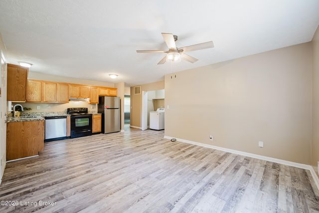 11414 Deham Dr, Louisville, KY 40241
