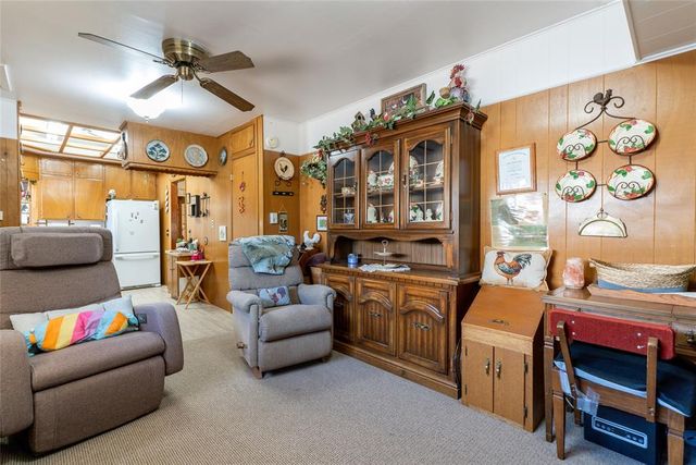 605 S 5th Street, Clinton, OK 73601