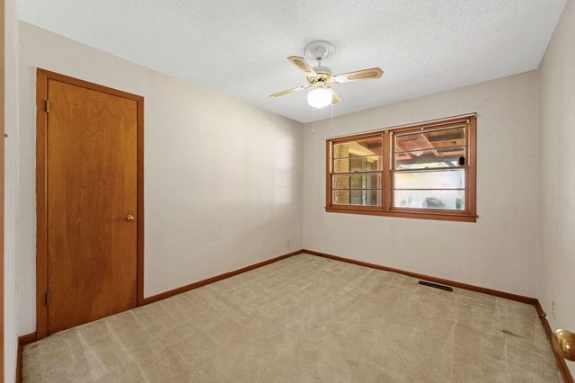 3815 W 18th St N, Wichita, KS 67203