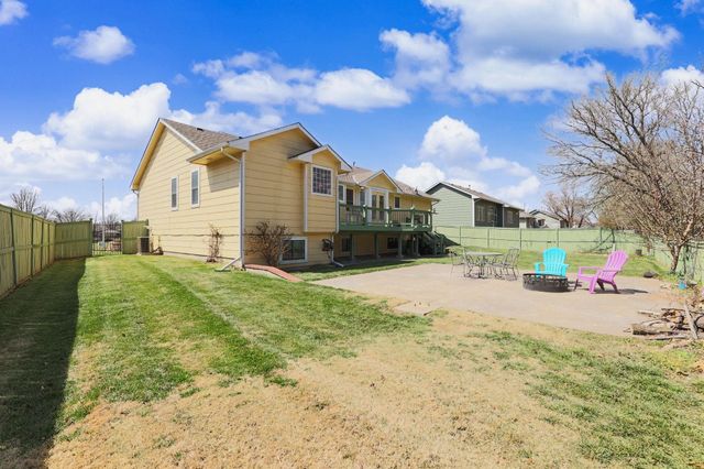 1930 E Lakeland Dr, El Dorado, KS 67042